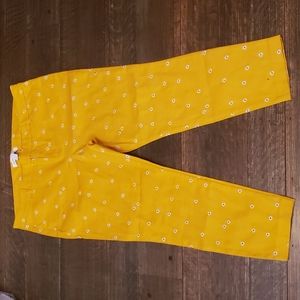 Old Navy Yellow Ditsy Daisy Pixie Pants